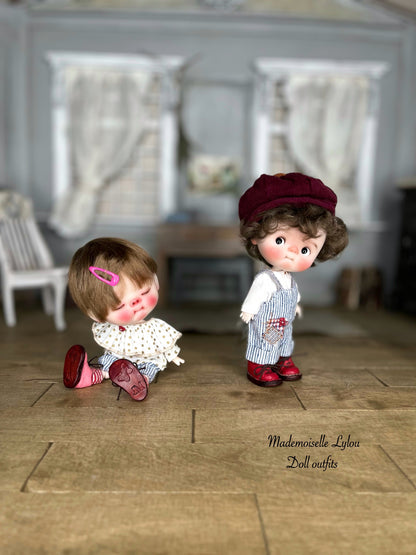 Clothing sets for OB11 dolls