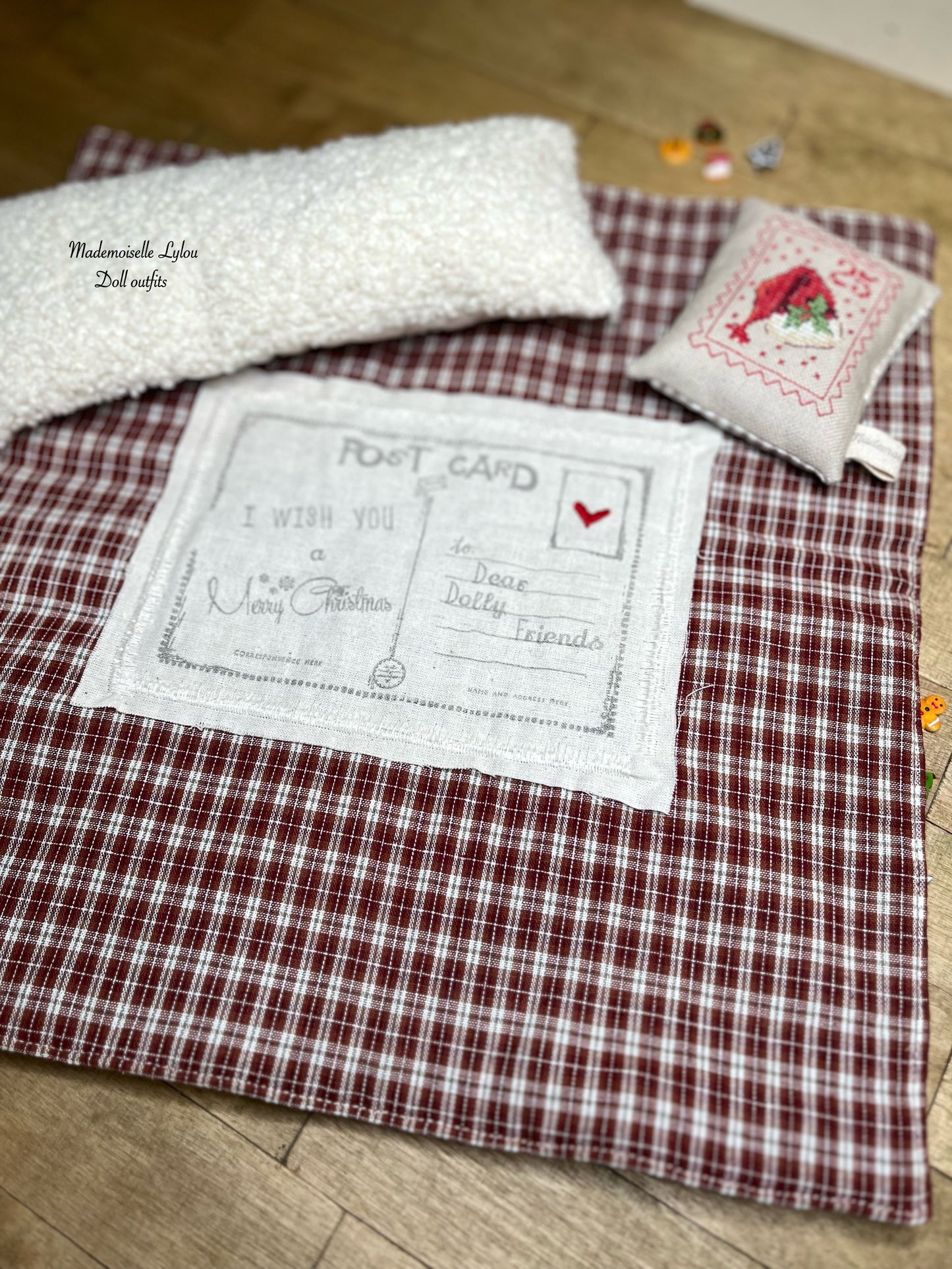 Juego de cama de patchwork para muñecas coleccionables - Hecho a mano