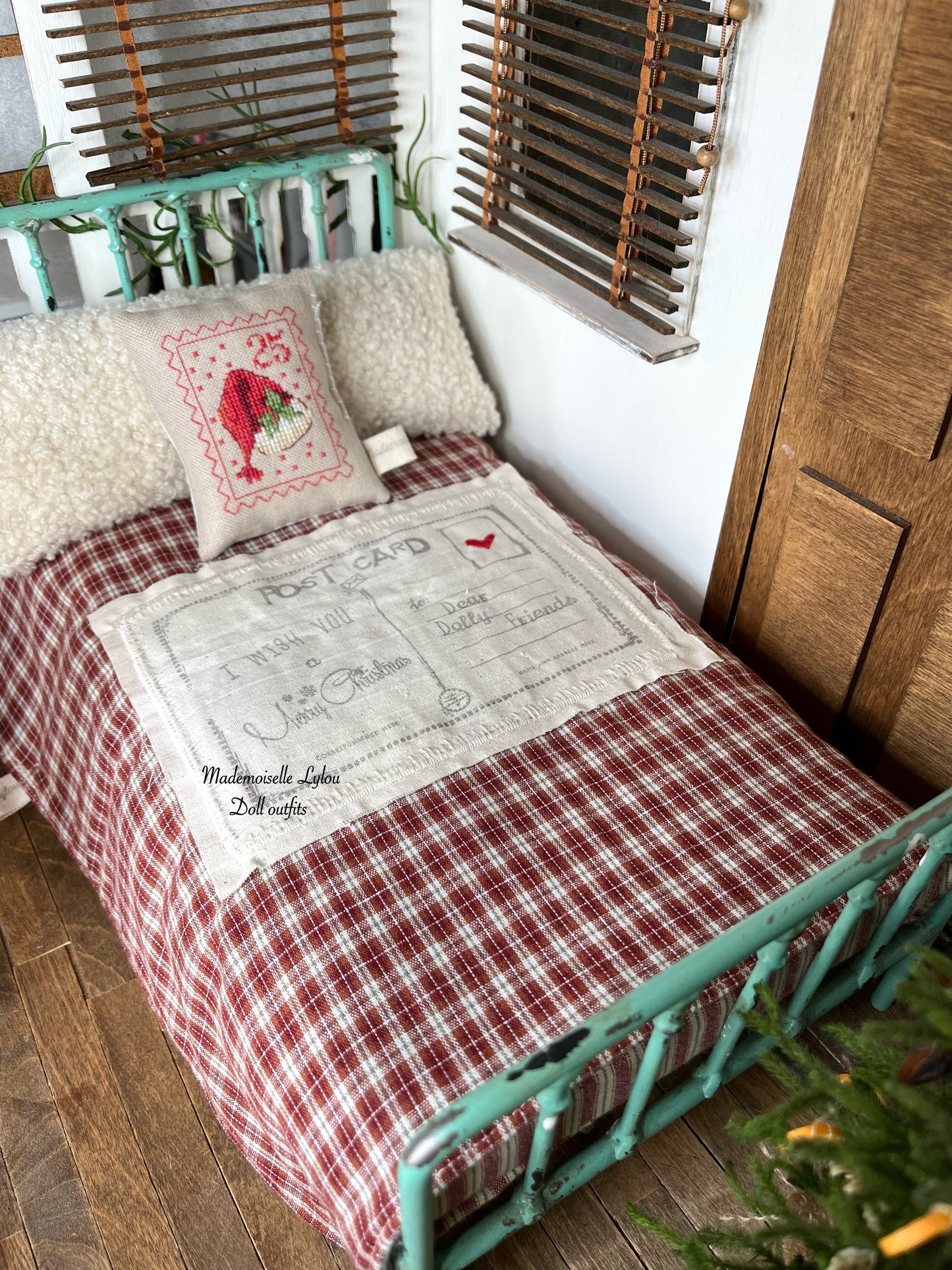 Juego de cama de patchwork para muñecas coleccionables - Hecho a mano