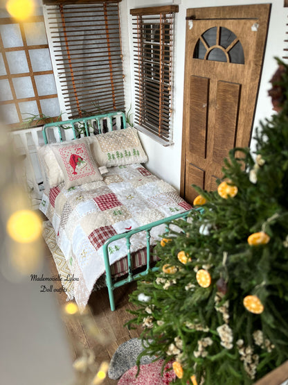 Juego de cama de patchwork para muñecas coleccionables - Hecho a mano