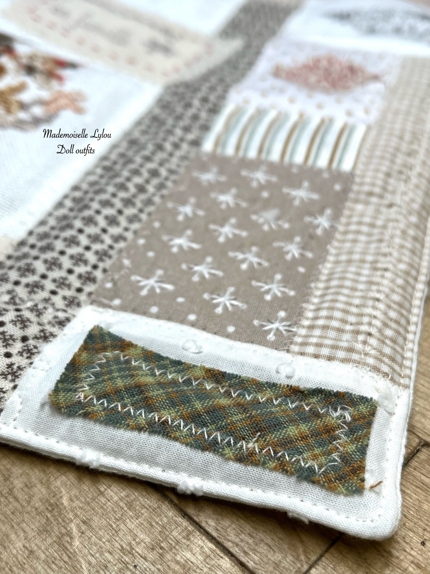 Ensemble de lit patchwork pour poupées de collection - Confection artisanale