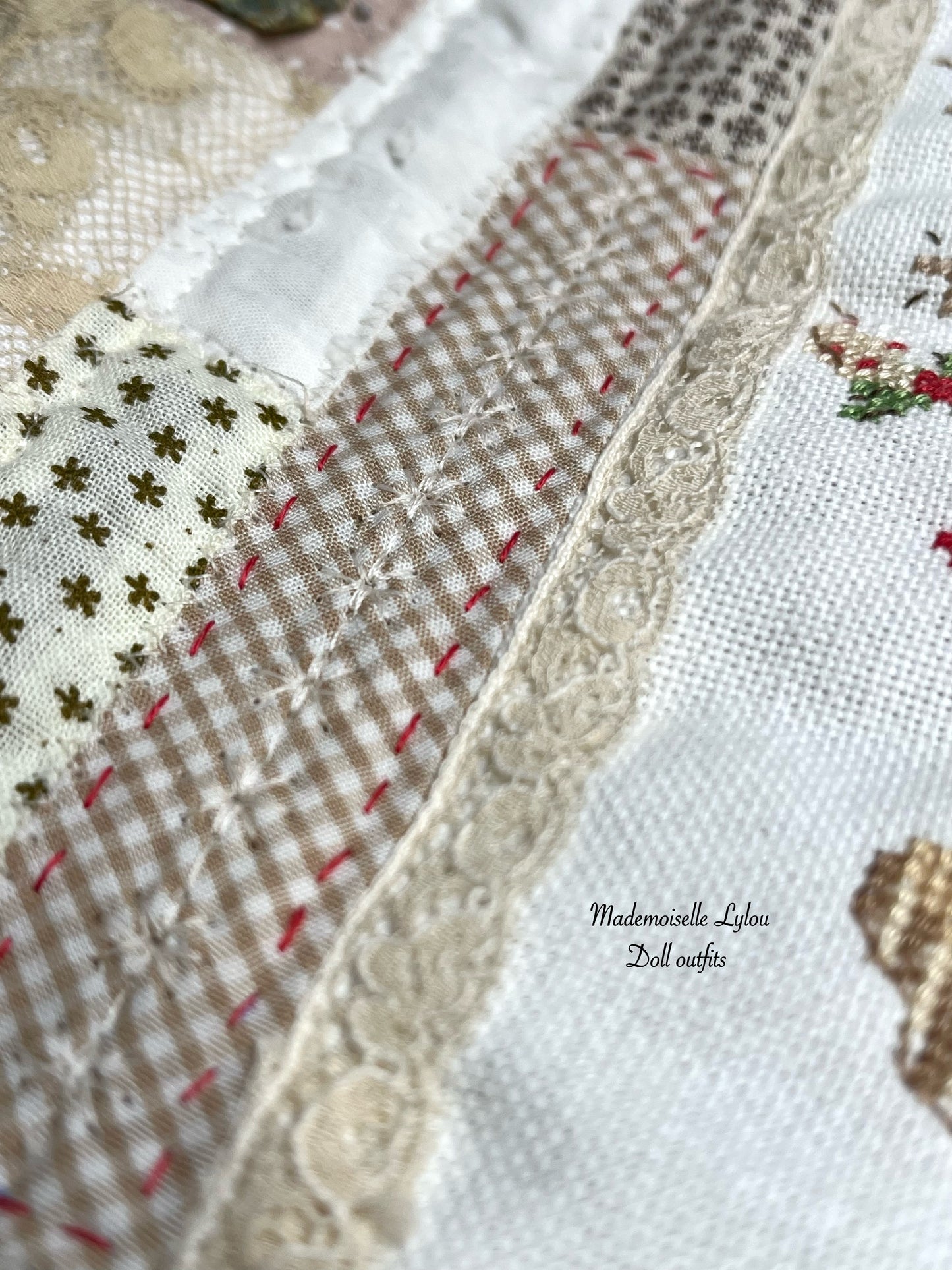 Ensemble de lit patchwork pour poupées de collection - Confection artisanale