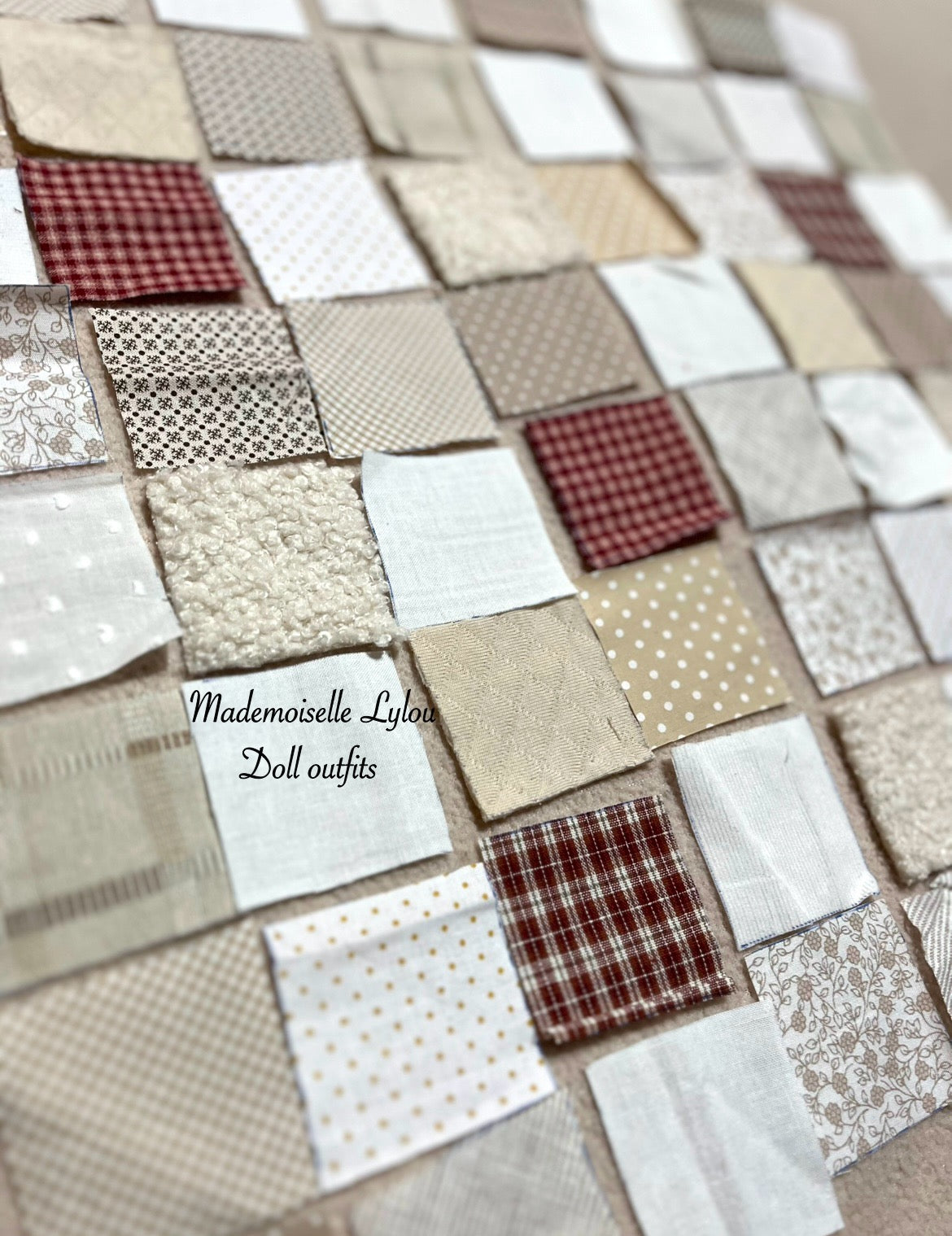 Juego de cama de patchwork para muñecas coleccionables - Hecho a mano