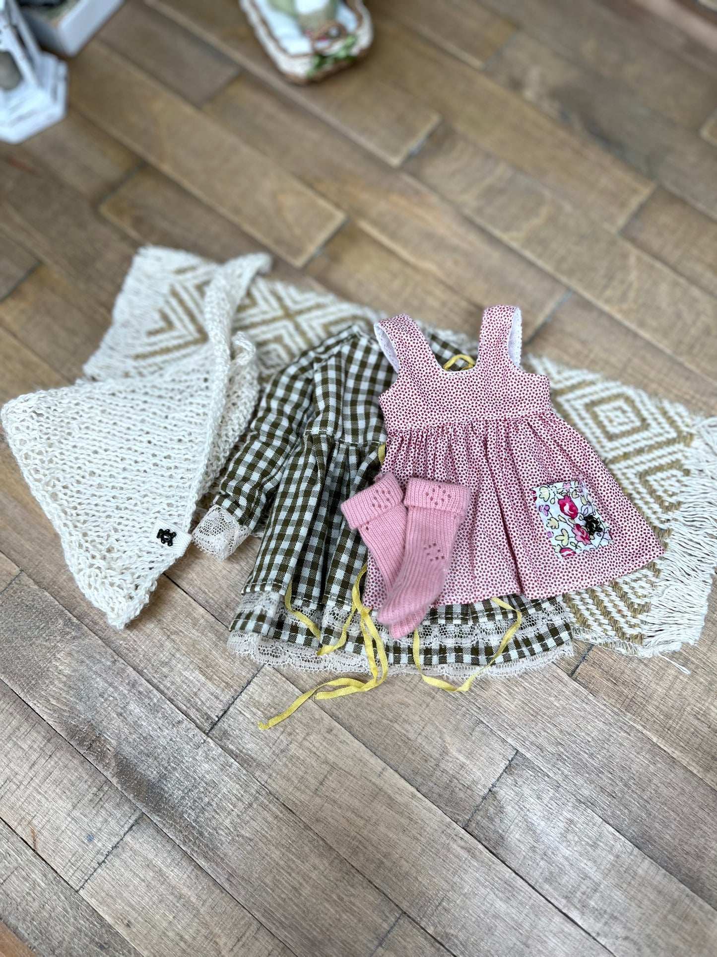 Vêtements artisanaux pour poupées de collection BLYTHE / bjd ROU