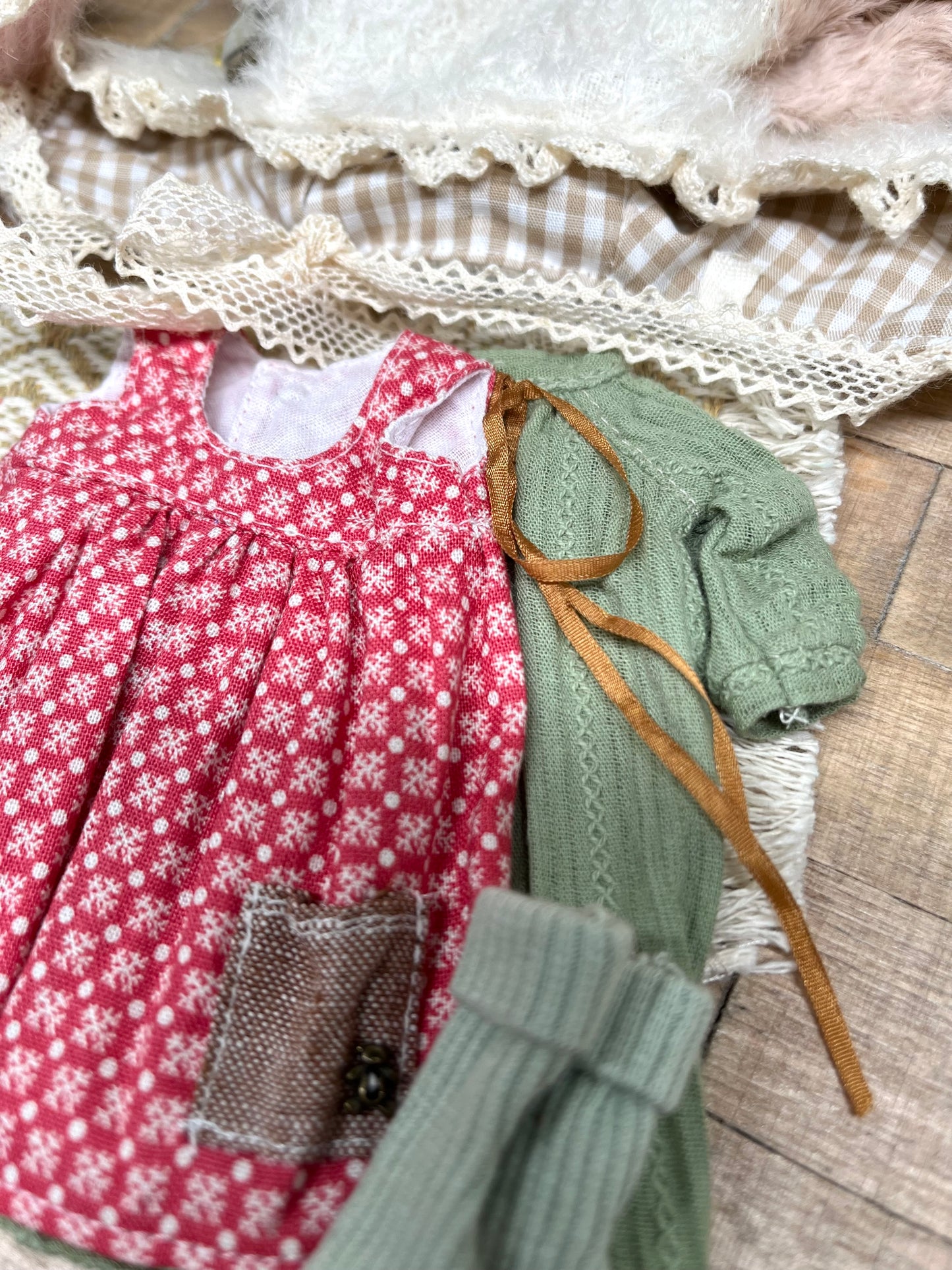 Vêtements artisanaux pour poupées de collection BLYTHE / bjd ROU