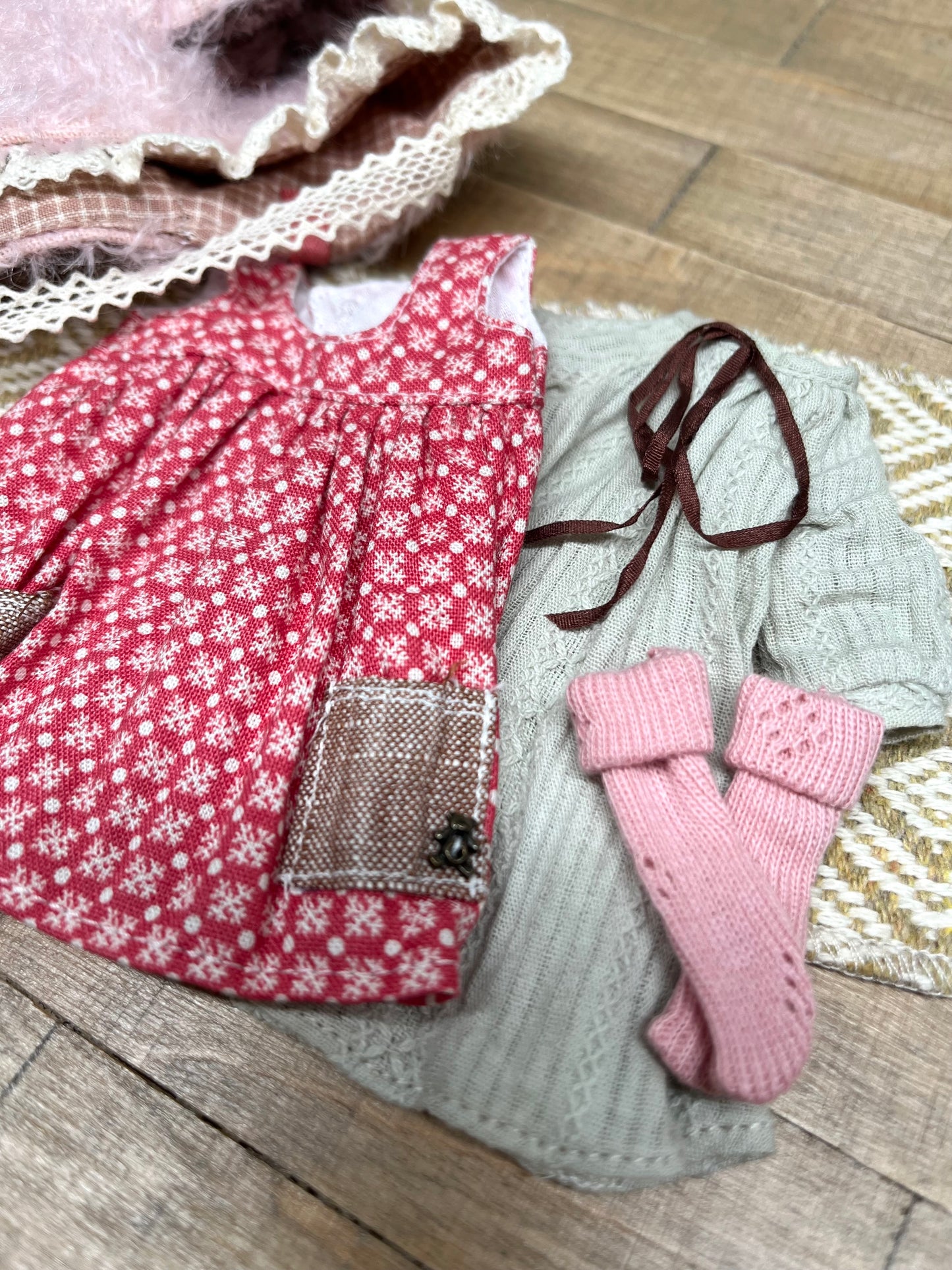 Vêtements artisanaux pour poupées de collection BLYTHE / bjd ROU