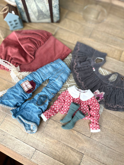 Vêtements artisanaux pour poupées de collection Blythe