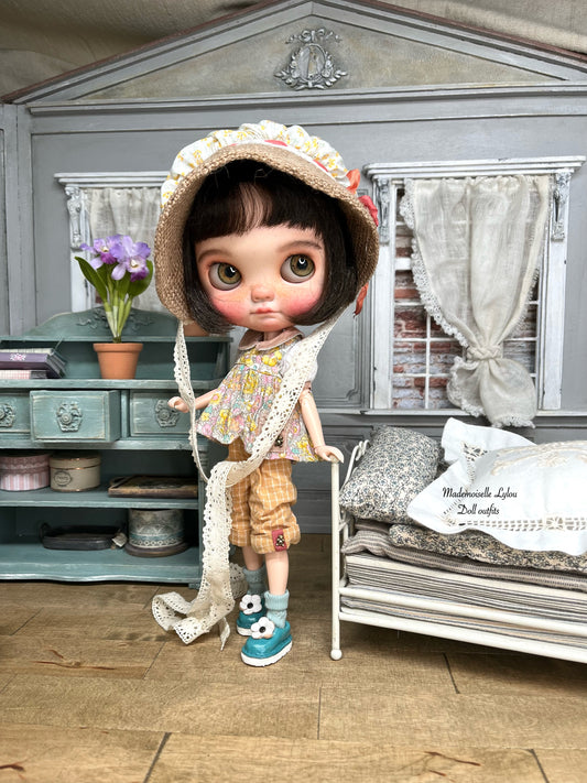 Handmade clothes for Blythe collectible dolls
