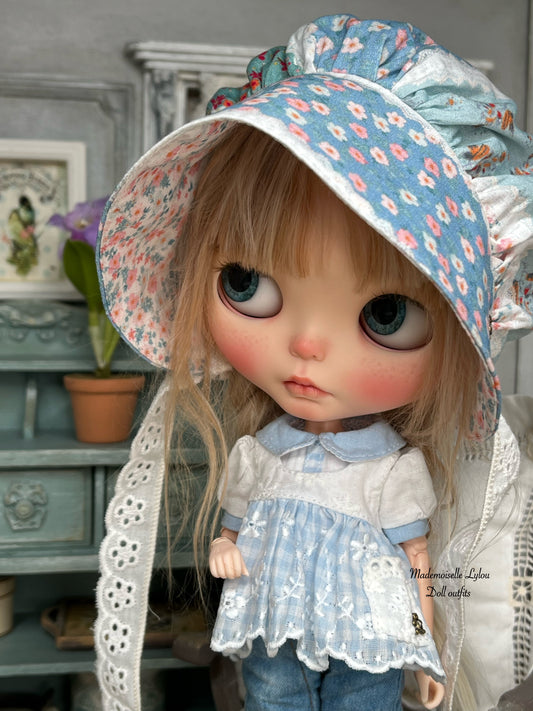 Handmade clothes for Blythe collectible dolls