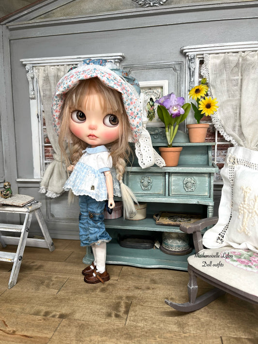 Handmade clothes for Blythe collectible dolls