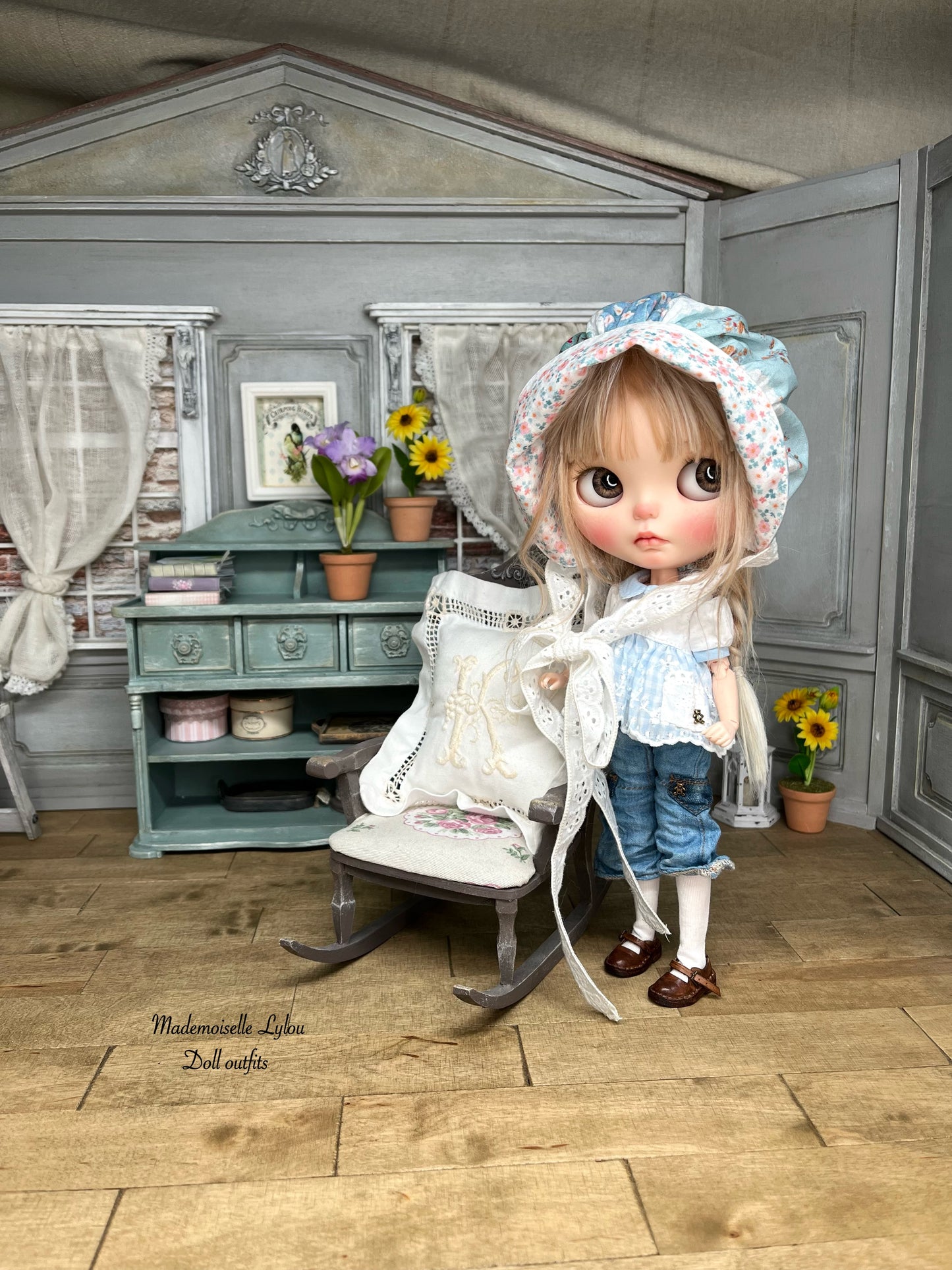 Handmade clothes for Blythe collectible dolls