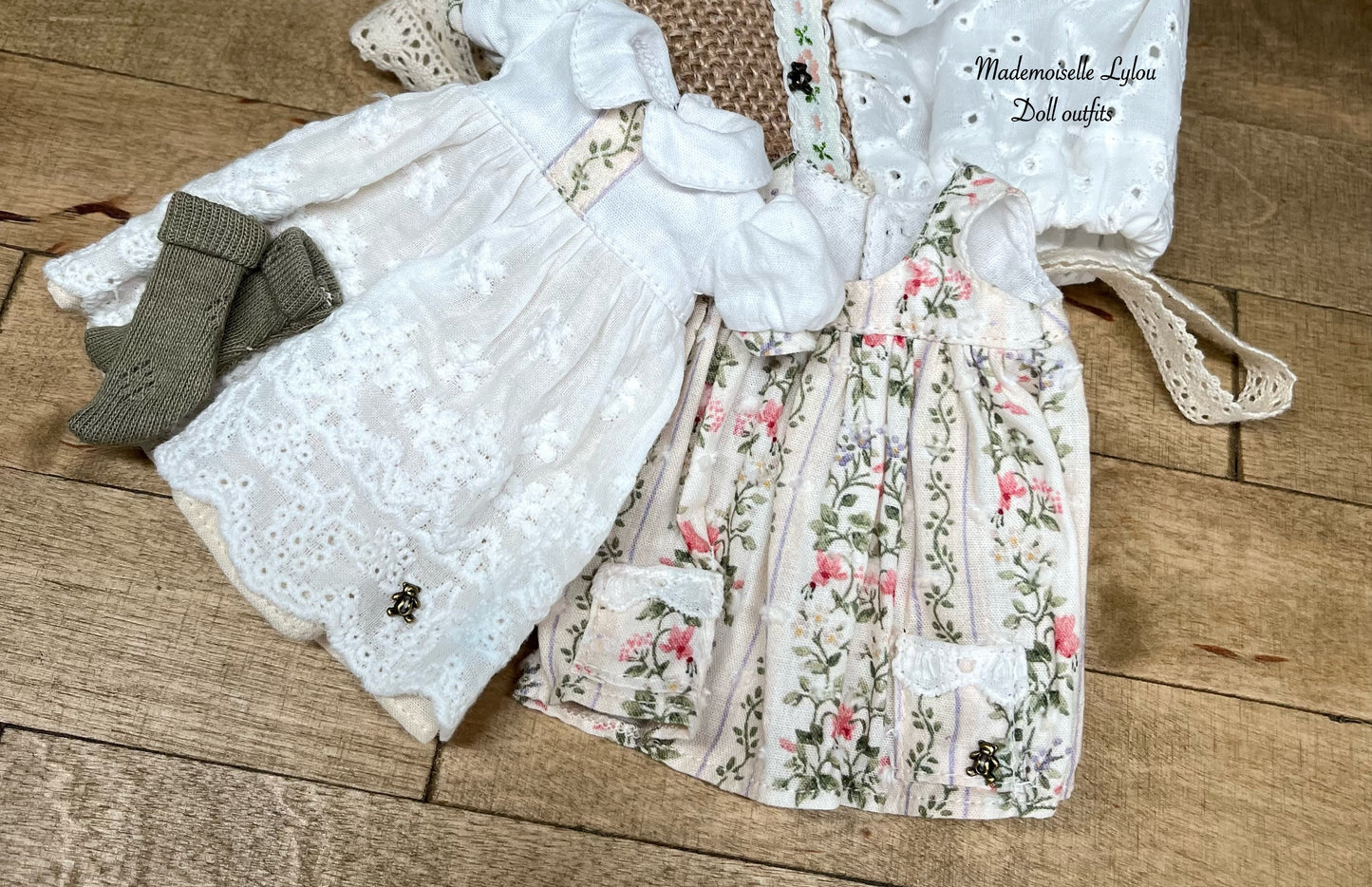 Handmade clothes for Blythe collectible dolls