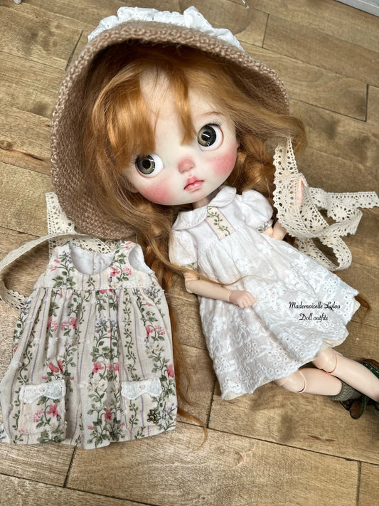 Handmade clothes for Blythe collectible dolls
