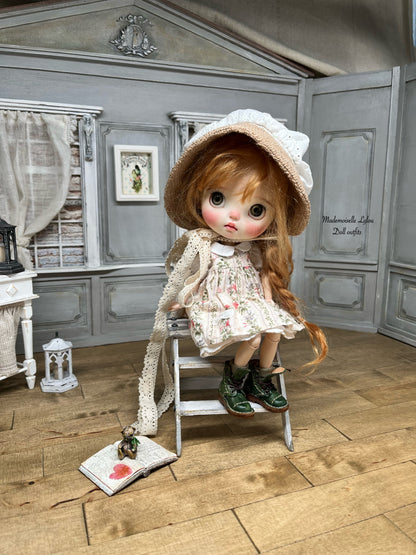 Handmade clothes for Blythe collectible dolls