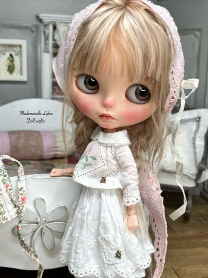 Handmade clothes for Blythe collectible dolls