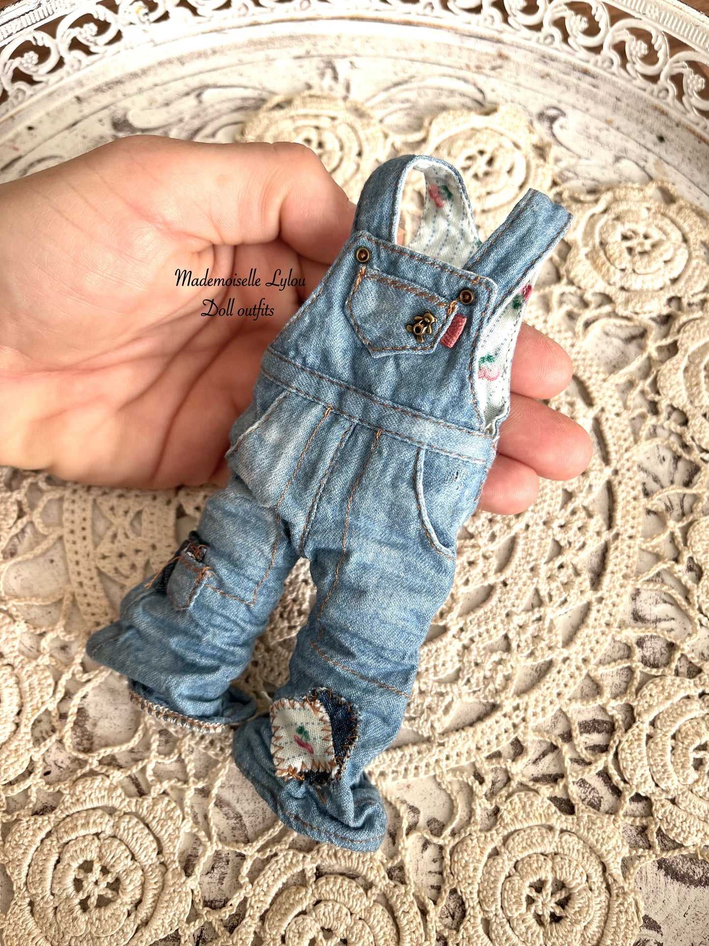 Conjunto de ropa para muñecas Blythe.