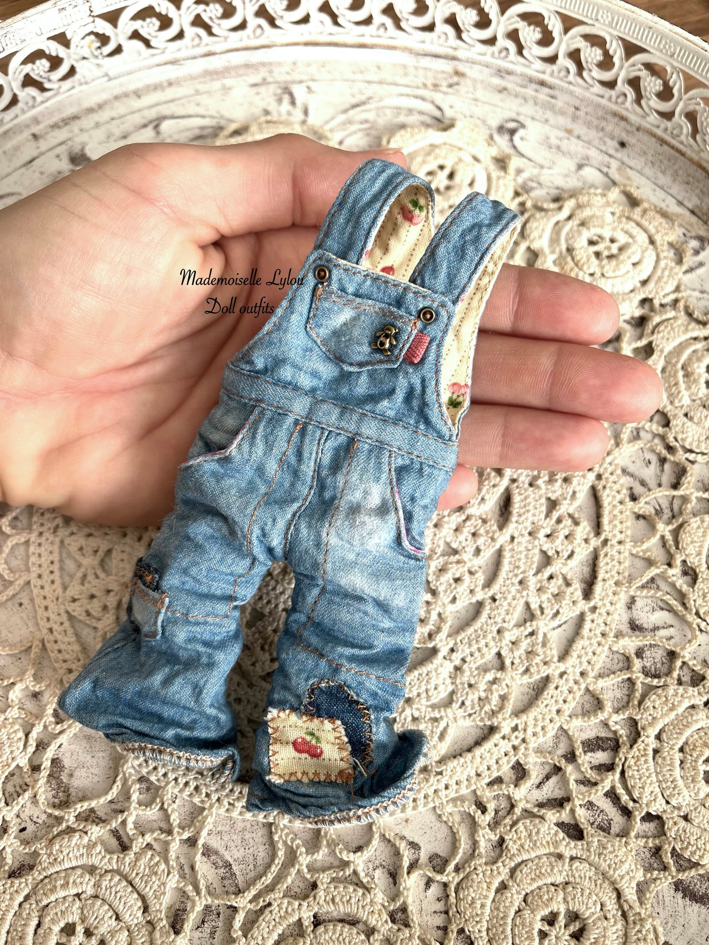 Conjunto de ropa para muñecas Blythe.