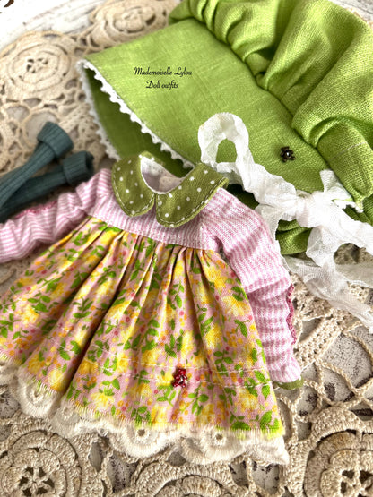 Ensemble vêtements pour poupées Blythe