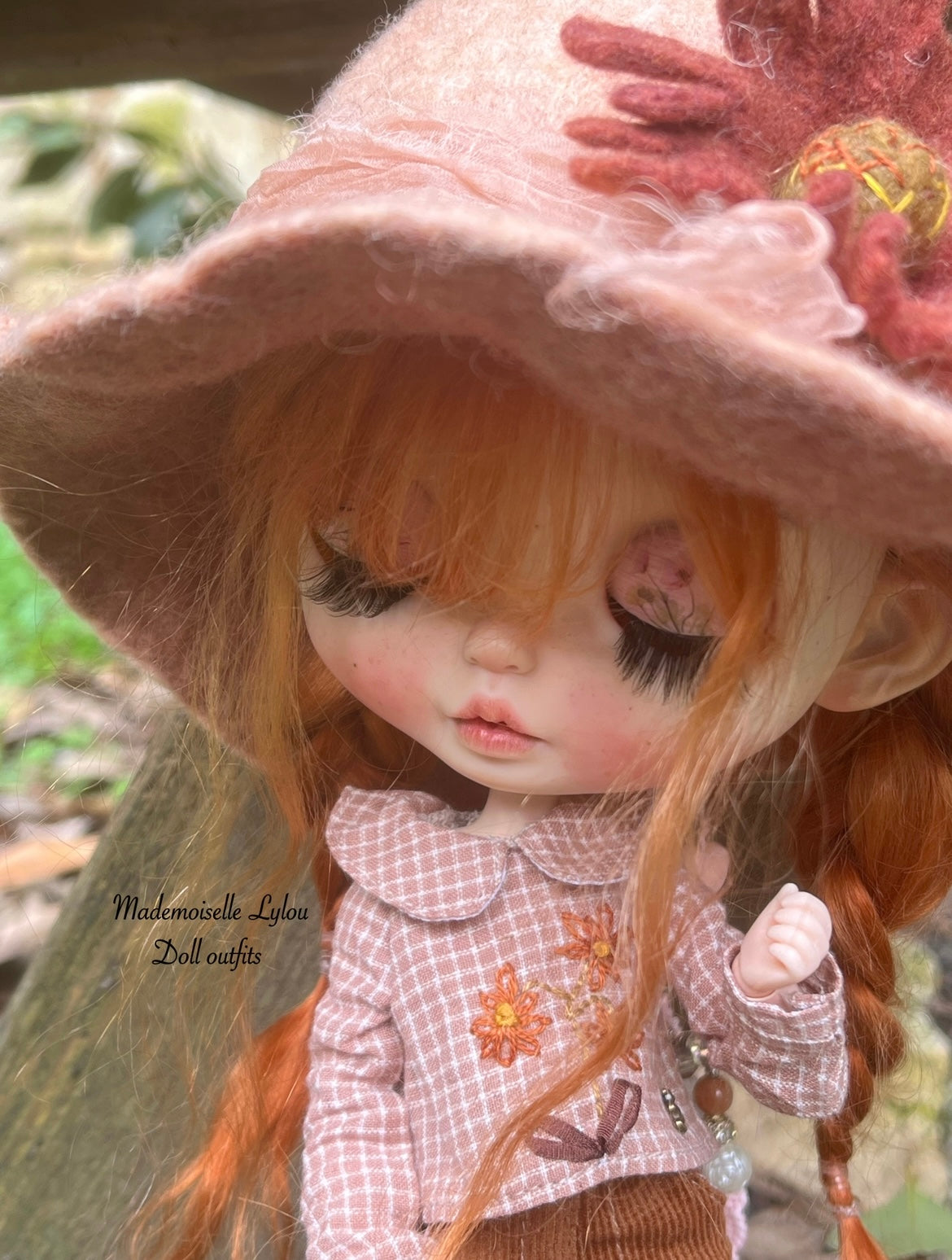 Collaboration with Playfromyourheart - Clothes set for Blythe dolls - Brown Zinnia -